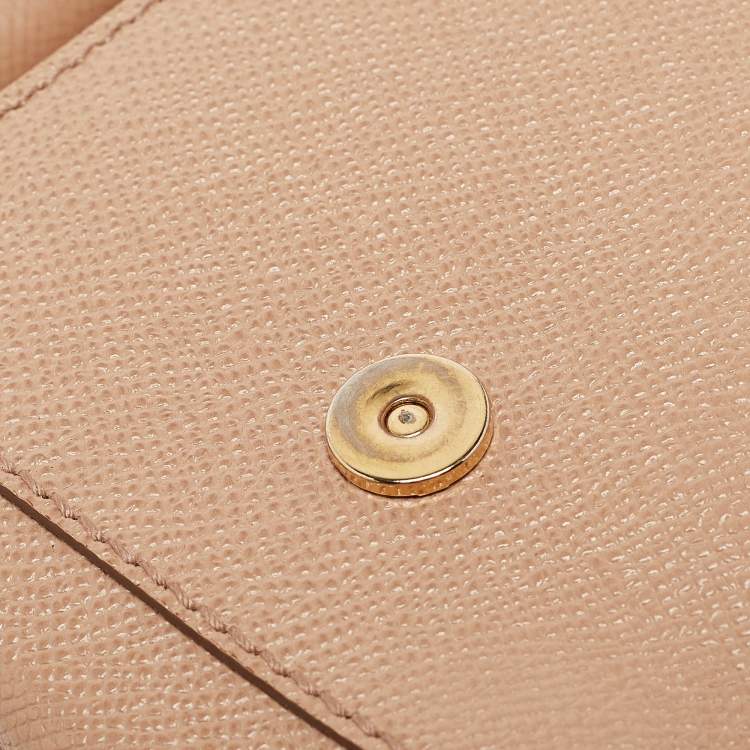 مملوكة مسبقًا Dolce & Gabbana Beige Leather Small Miss Sicily Top Handle Bag