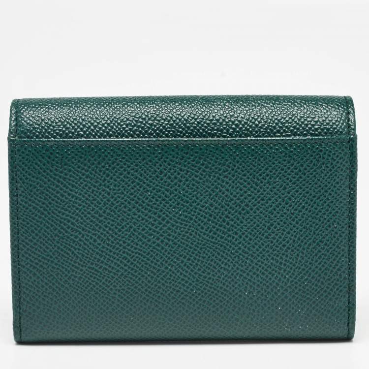 مملوكة مسبقًا Dolce & Gabbana Green Leather Logo Plaque Trifold Wallet