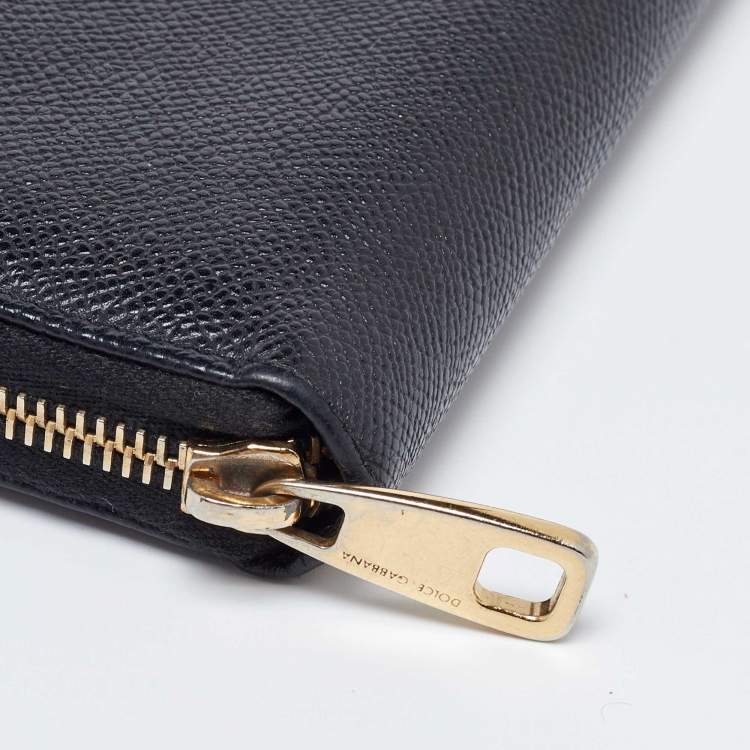 Pre Owned Dolce & Gabbana Black Leather Zip Around Wallet