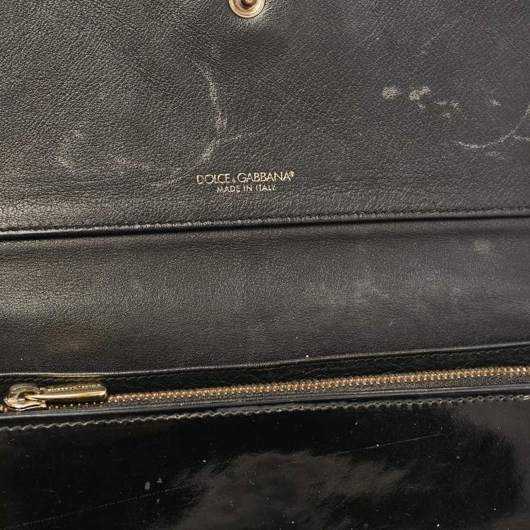 Pre Owned Dolce & Gabbana Black Patent Leather Logo Flap Continental Wallet
