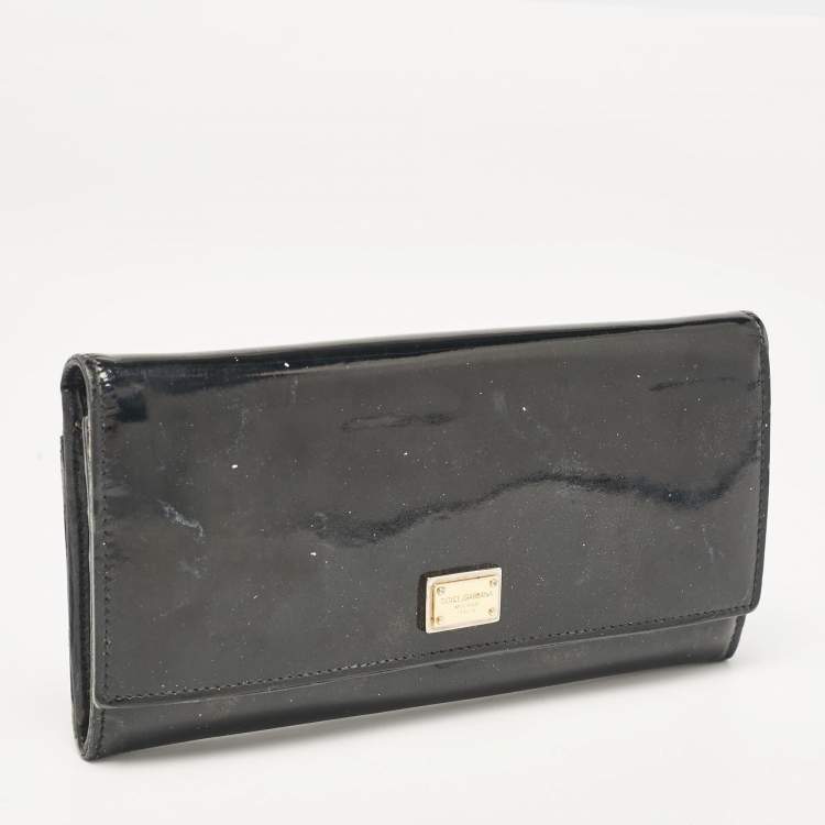 Pre Owned Dolce & Gabbana Black Patent Leather Logo Flap Continental Wallet