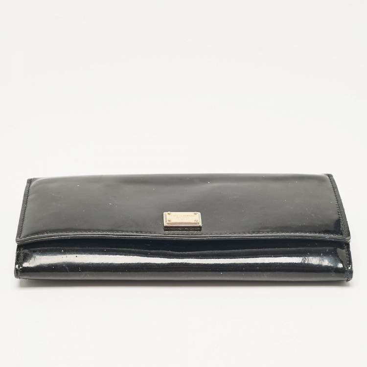 Pre Owned Dolce & Gabbana Black Patent Leather Logo Flap Continental Wallet