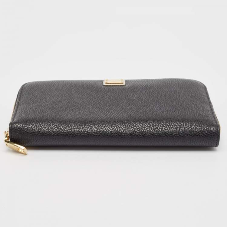 Pre Owned Dolce & Gabbana Black Leather Zip Continental Wallet