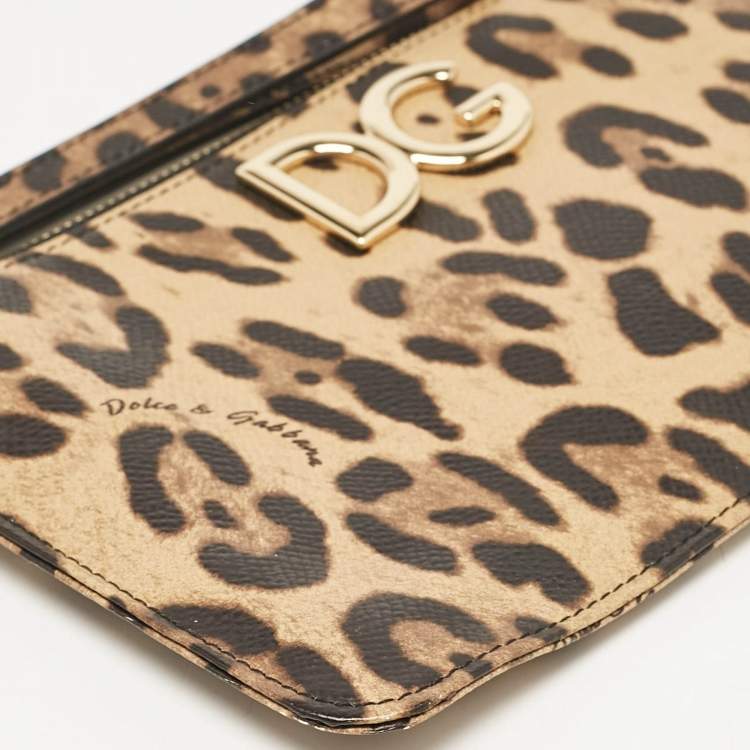 مملوكة مسبقًا Dolce & Gabbana Brown/Black Leopard Print Coated Canvas Wristlet Clutch