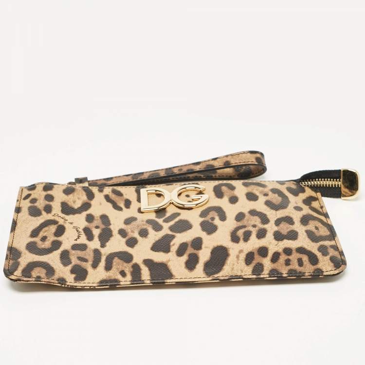 مملوكة مسبقًا Dolce & Gabbana Brown/Black Leopard Print Coated Canvas Wristlet Clutch