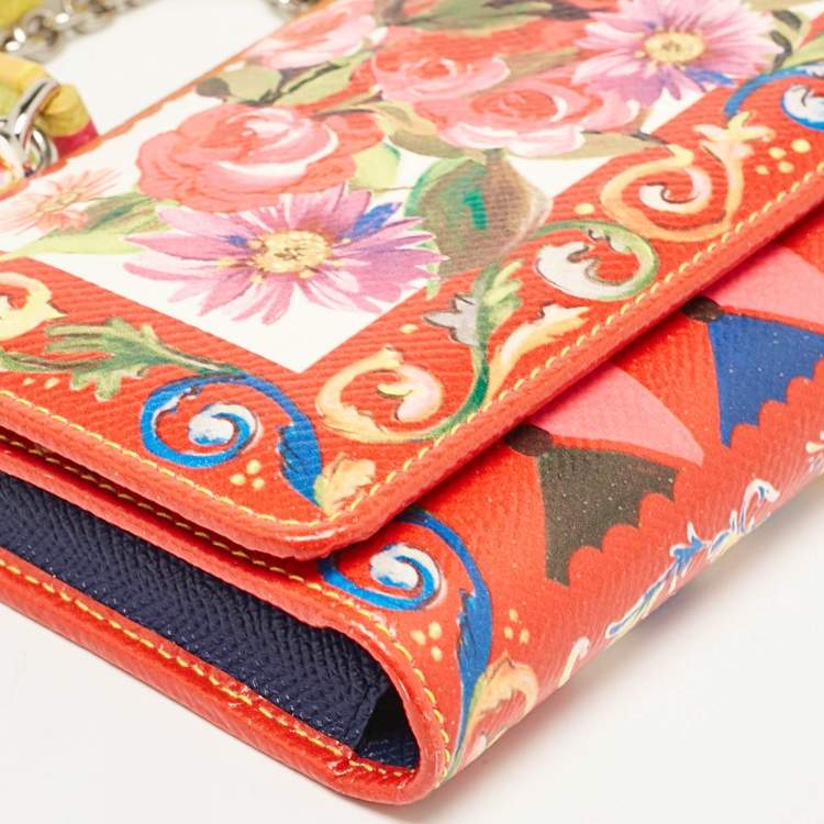 مملوكة مسبقًا Dolce & Gabbana Multicolor Printed Leather Miss Sicily Von Wallet on chain