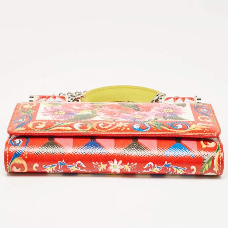مملوكة مسبقًا Dolce & Gabbana Multicolor Printed Leather Miss Sicily Von Wallet on chain