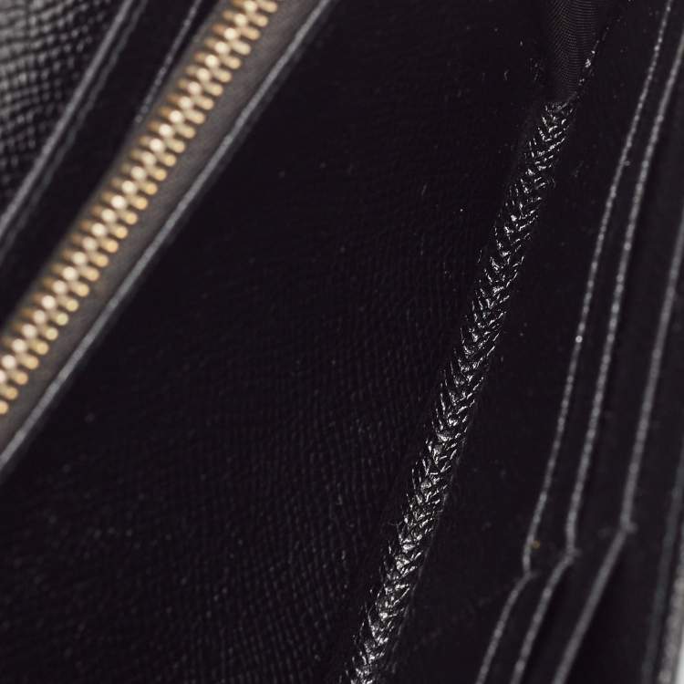 مملوكة مسبقًا Dolce & Gabbana Black Leather Flap Continental Wallet