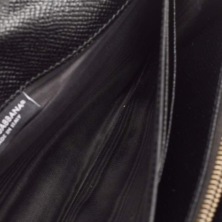 مملوكة مسبقًا Dolce & Gabbana Black Leather Flap Continental Wallet