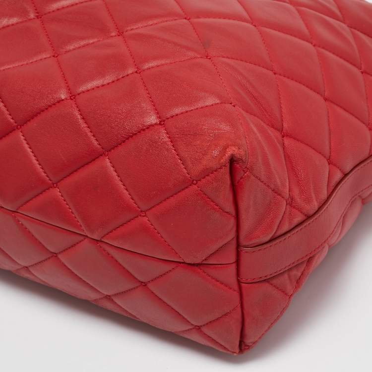 Pre Owned Dolce & Gabbana Red Quilted Leather Chain Shopper Tote