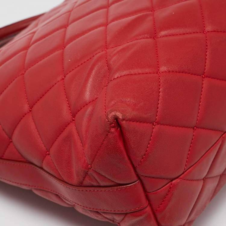 Pre Owned Dolce & Gabbana Red Quilted Leather Chain Shopper Tote
