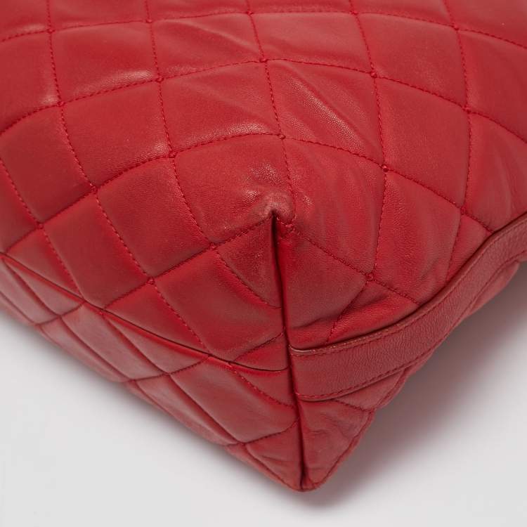 Pre Owned Dolce & Gabbana Red Quilted Leather Chain Shopper Tote