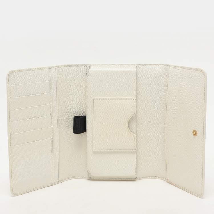 Pre Owned Dolce & Gabbana White Leather Miss Sicily Von Wallet On Chain