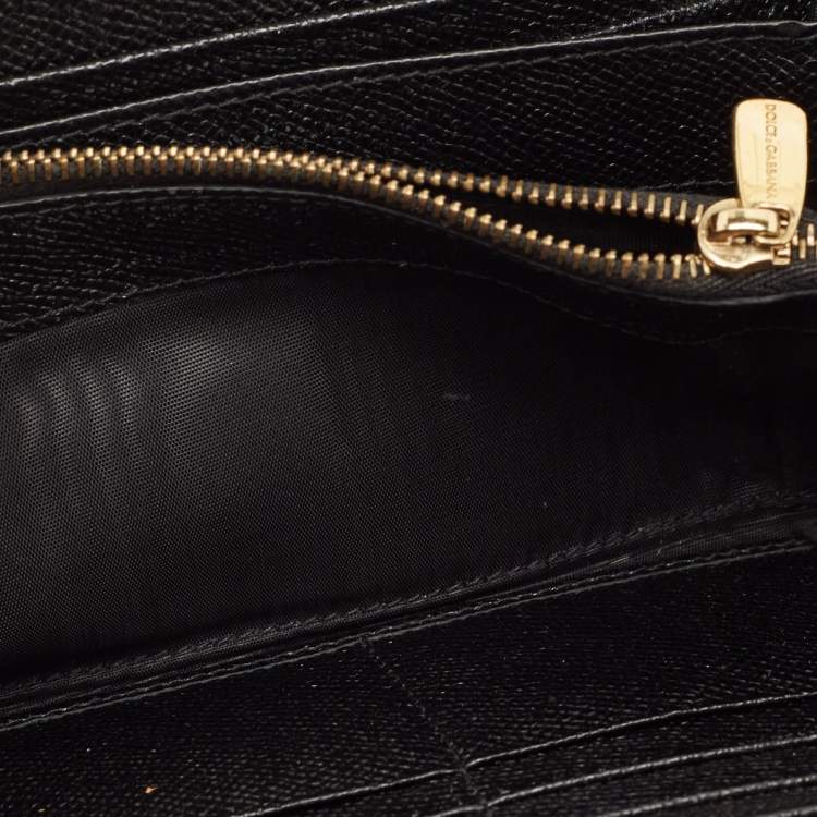 Pre Owned Dolce & Gabbana Black Leather Zip Continental Wallet