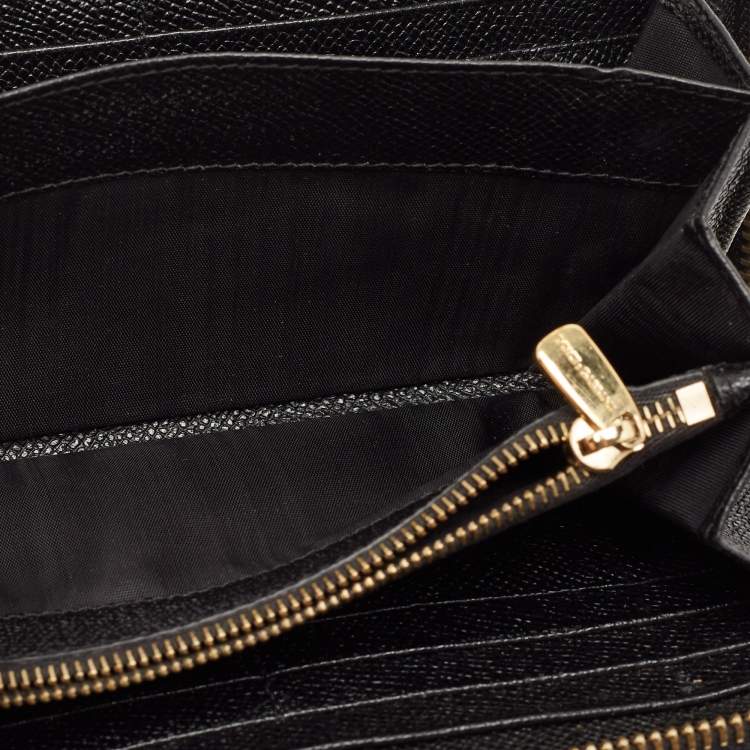 Pre Owned Dolce & Gabbana Black Leather Zip Continental Wallet