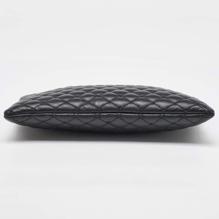 Pre Owned Dolce & Gabbana Black Quilted Leather Zip Wristlet Clutch