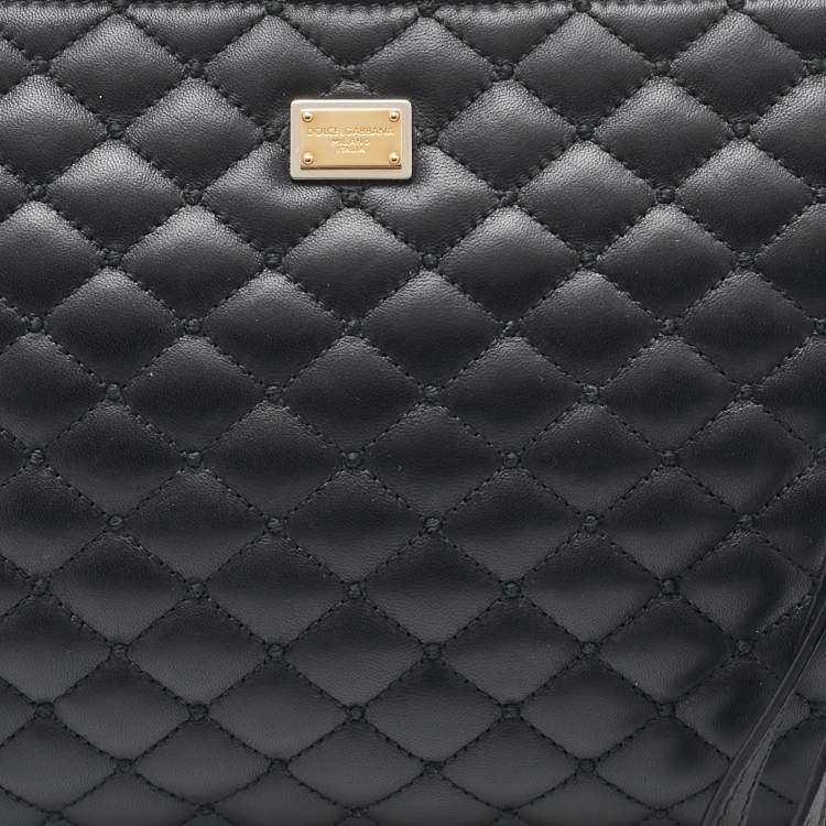 Pre Owned Dolce & Gabbana Black Quilted Leather Zip Wristlet Clutch