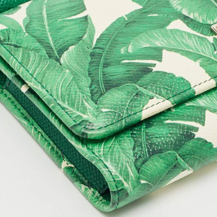 Pre Owned Dolce & Gabbana Green Leaf Print Leather Miss Sicily Von Wallet On Chain