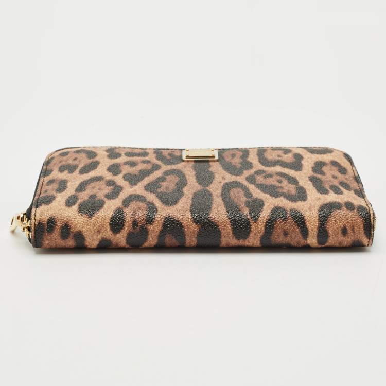 Pre Owned Dolce & Gabbana Beige/Black Leopard Print Coated Canvas Zip Continental Wallet