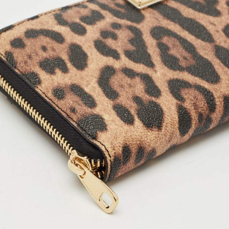 Pre Owned Dolce & Gabbana Beige/Black Leopard Print Coated Canvas Zip Continental Wallet