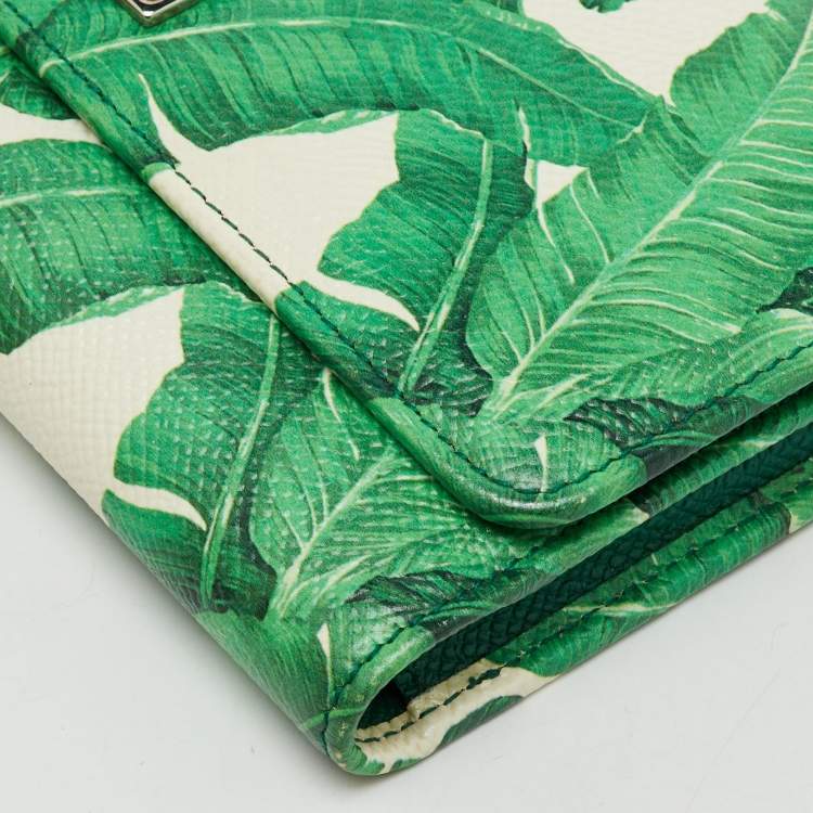 Pre Owned Dolce & Gabbana Green Leaf Print Leather Miss Sicily Von Wallet On Chain