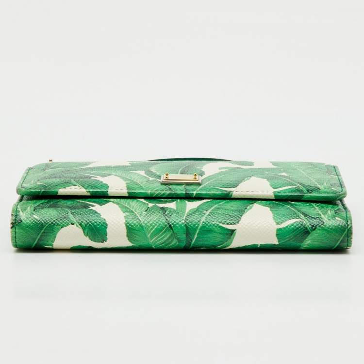 Pre Owned Dolce & Gabbana Green Leaf Print Leather Miss Sicily Von Wallet On Chain