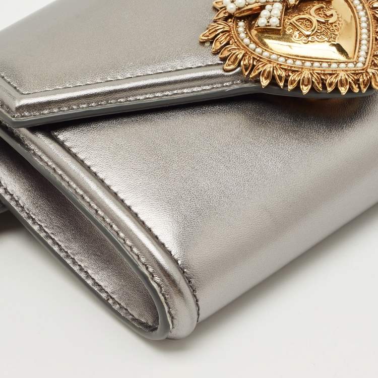 Pre Owned Dolce & Gabbana Metallic Grey Leather Devotion Belt Bag