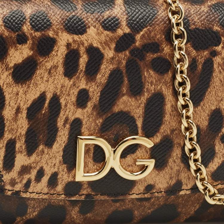 مملوكة مسبقًا Dolce & Gabbana DG Logo Brown Leopard Print Coated Canvas Chain Clutch