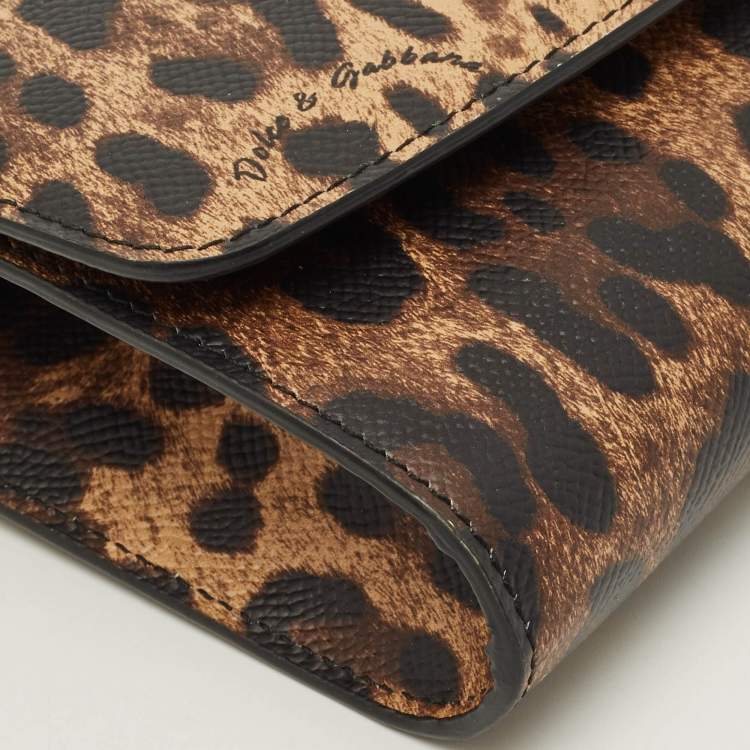 مملوكة مسبقًا Dolce & Gabbana DG Logo Brown Leopard Print Coated Canvas Chain Clutch