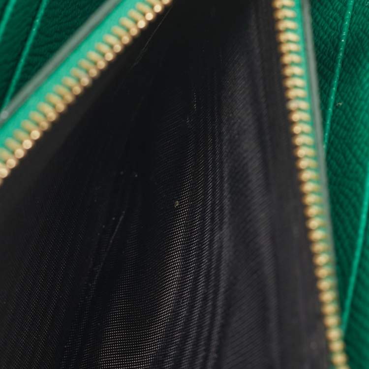 Pre Owned Dolce & Gabbana Miss Sicily Leaf Print Leather Wallet on Chain