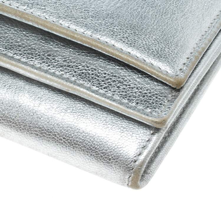 Pre Owned Dolce & Gabbana Silver Leather Continental Wallet