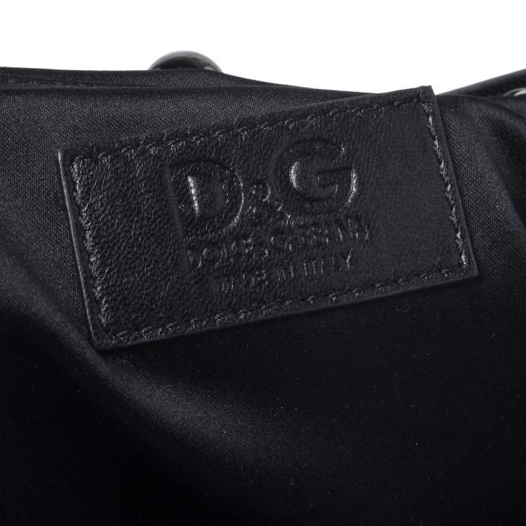 Pre Owned Dolce & Gabbana Black Lace Kiss Lock Clutch