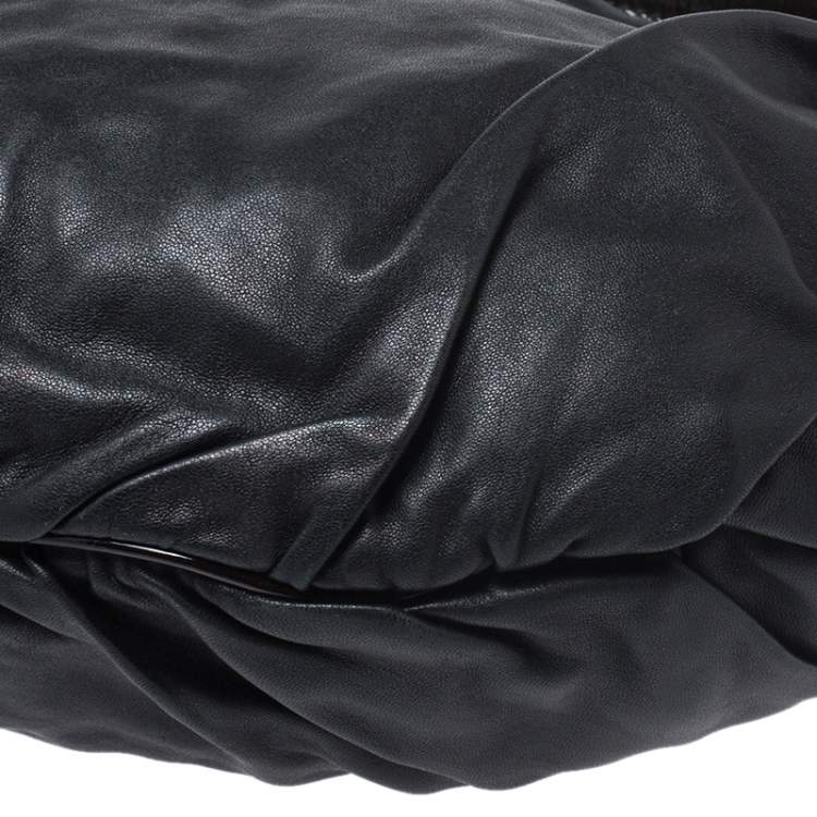 مملوكة مسبقًا Dolce & Gabbana  Black Leather and Patent Leather Pleated Hobo