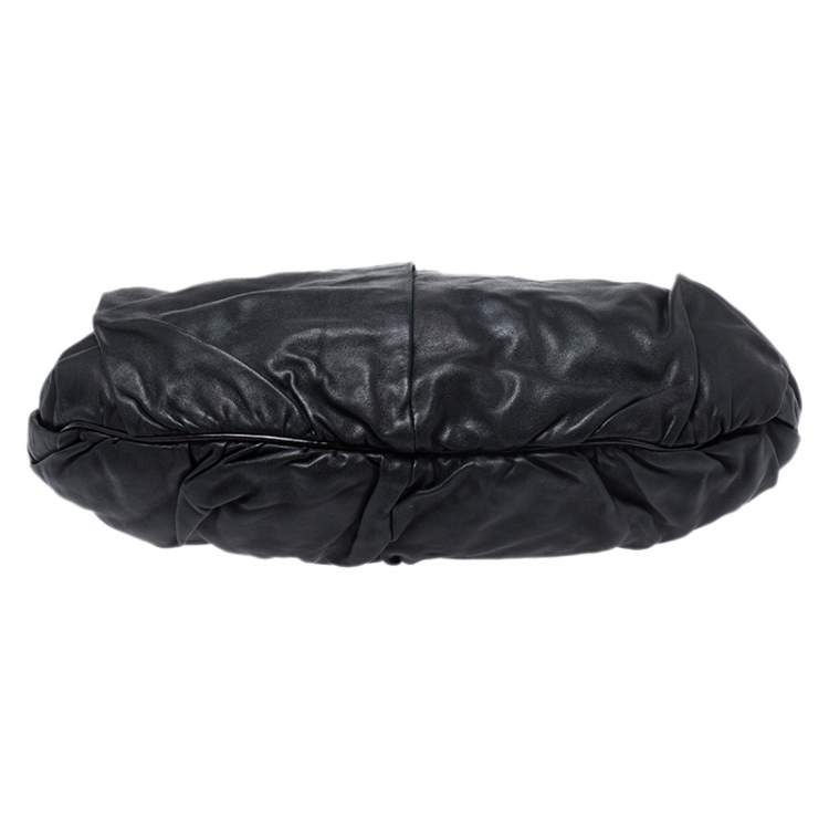 مملوكة مسبقًا Dolce & Gabbana  Black Leather and Patent Leather Pleated Hobo