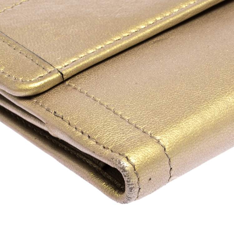 Pre Owned Dolce & Gabbana Metallic Gold Leather Logo Plaque Continental Flap Wallet
