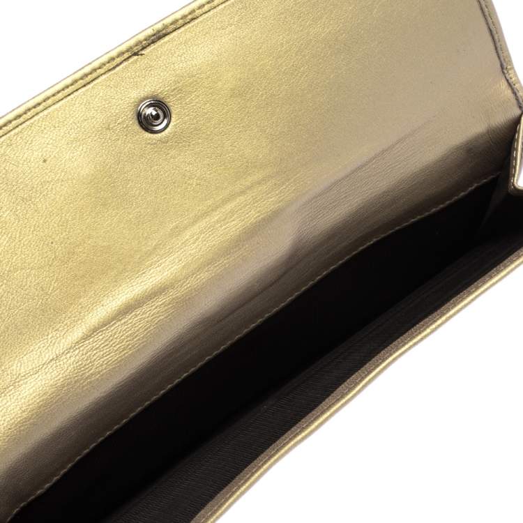 Pre Owned Dolce & Gabbana Metallic Gold Leather Logo Plaque Continental Flap Wallet