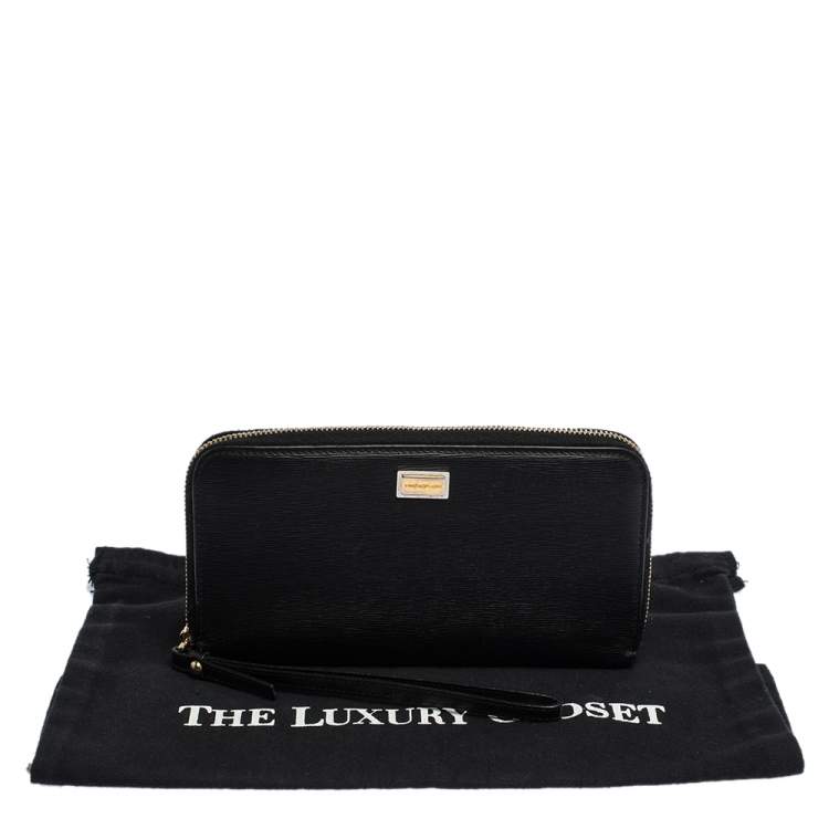 Pre Owned Dolce & Gabbana Black Leather Zip Around Continental Wallet
