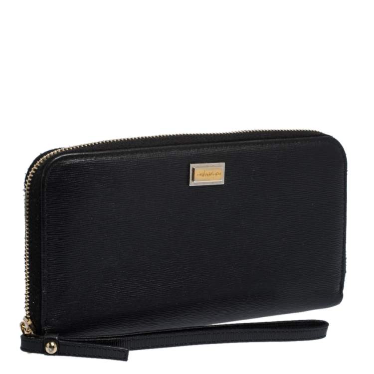 Pre Owned Dolce & Gabbana Black Leather Zip Around Continental Wallet