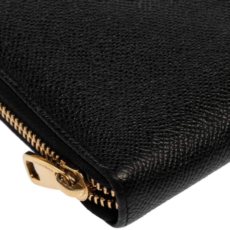 Pre Owned Dolce & Gabbana Black Leather Zip Around  Wallet