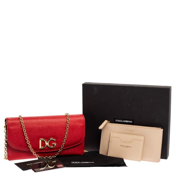 Pre Owned Dolce & Gabbana Red Grained Leather DG Logo Flap Chain Clutch