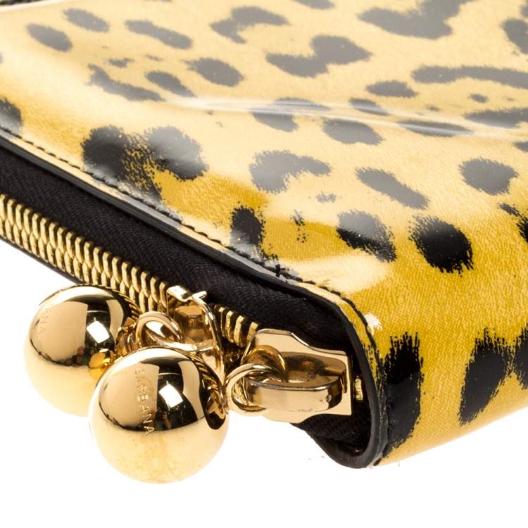 Pre Owned Dolce & Gabbana Yellow/Black Leopard Print Patent Leather Zipped Clutch