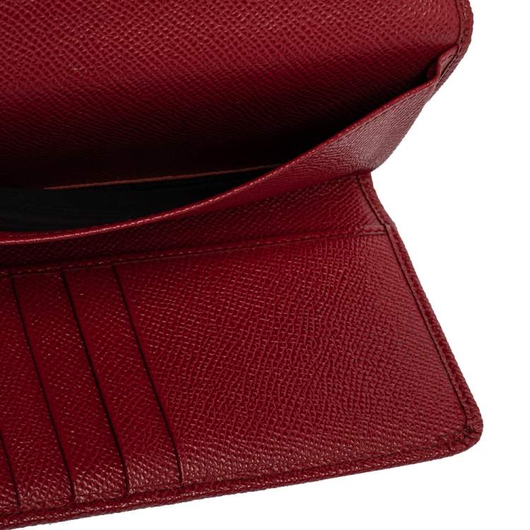 Pre Owned Dolce & Gabbana Red Leather Sicily Von Wallet on Chain