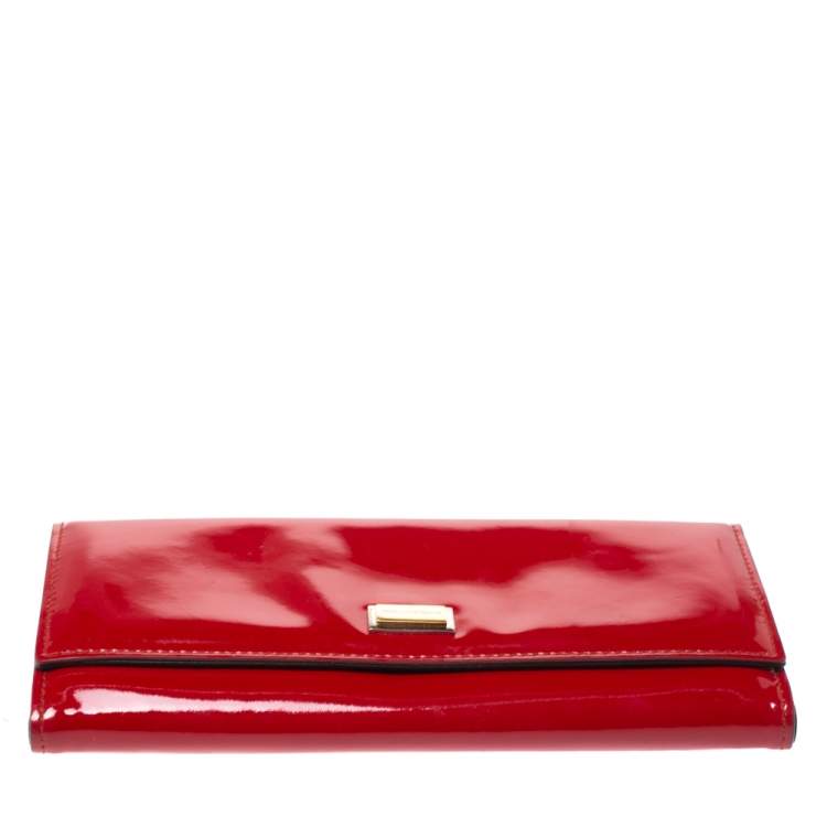 Pre Owned Dolce & Gabbana Red Patent Leather Dauphine Continental Wallet