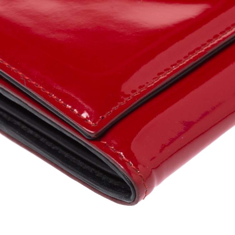 Pre Owned Dolce & Gabbana Red Patent Leather Dauphine Continental Wallet