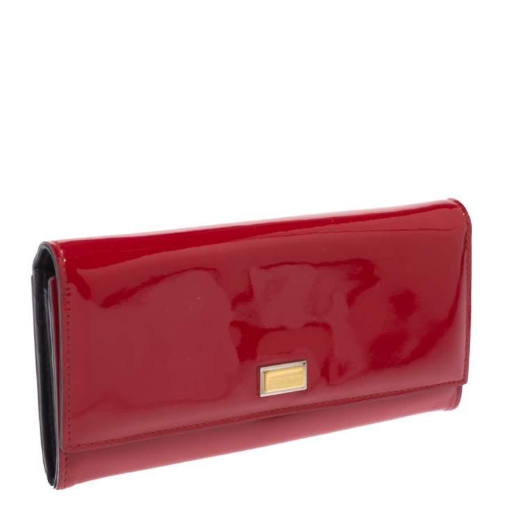 Pre Owned Dolce & Gabbana Red Patent Leather Dauphine Continental Wallet