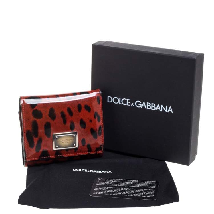 Pre Owned Dolce & Gabbana Red Leopard Print Patent Leather Trifold Wallet