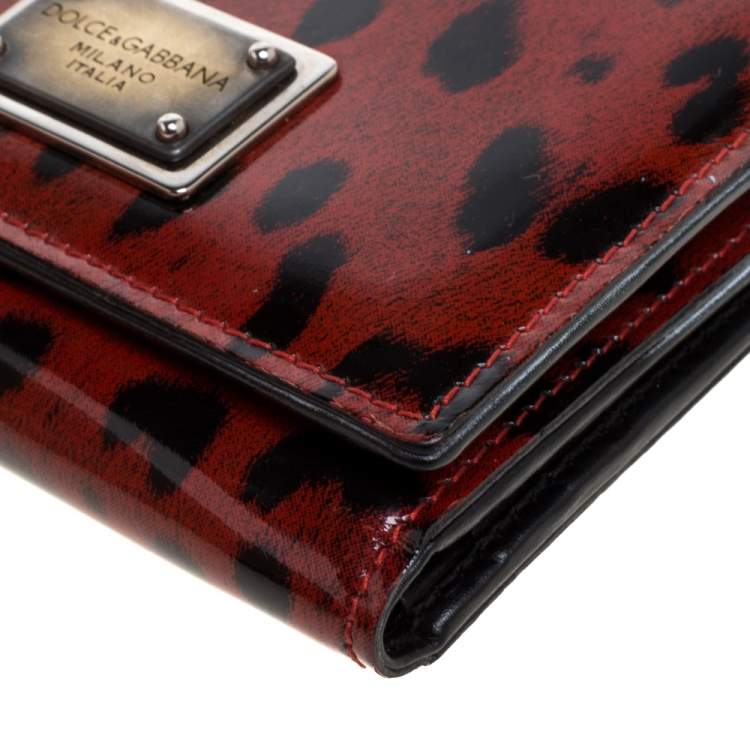 Pre Owned Dolce & Gabbana Red Leopard Print Patent Leather Trifold Wallet