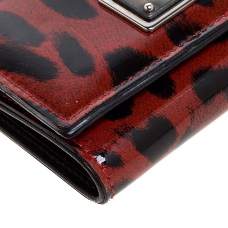Pre Owned Dolce & Gabbana Red Leopard Print Patent Leather Trifold Wallet