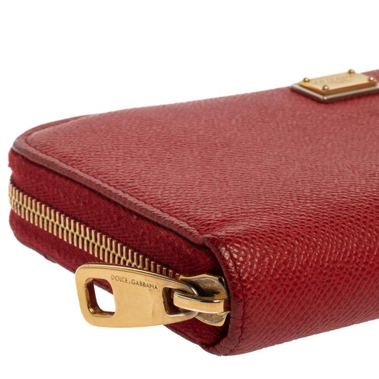 Pre Owned Dolce & Gabbana Red Leather Zip Around Wallet