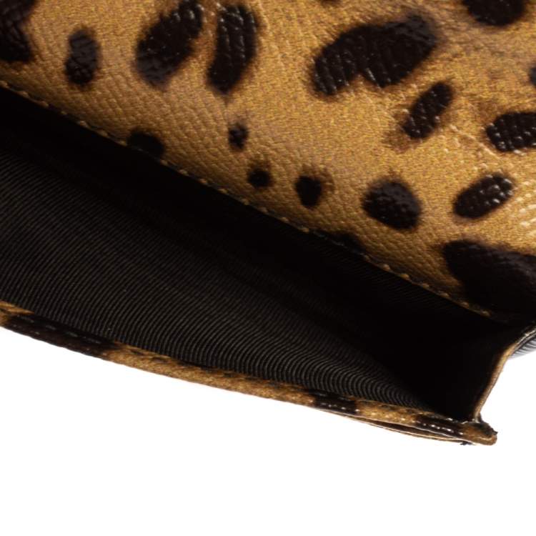 Pre Owned Dolce & Gabbana Black Patent Leather Dauphine Flap Card Holder